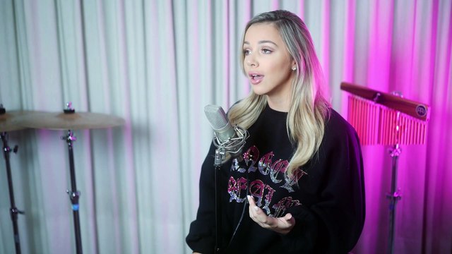 MANIKE MAGE HITHE - Chamath Sangeeth, Yohani, Satheeshan [English Version]