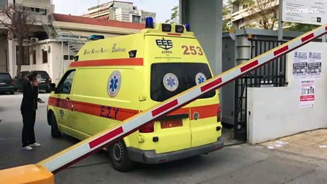 Ελλάδα - COVID-19: Καλπάζει η πανδημία με 55 νε...