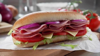 This Couple Took Wedding Photos at the Subway Sandwich Shop Where They Met