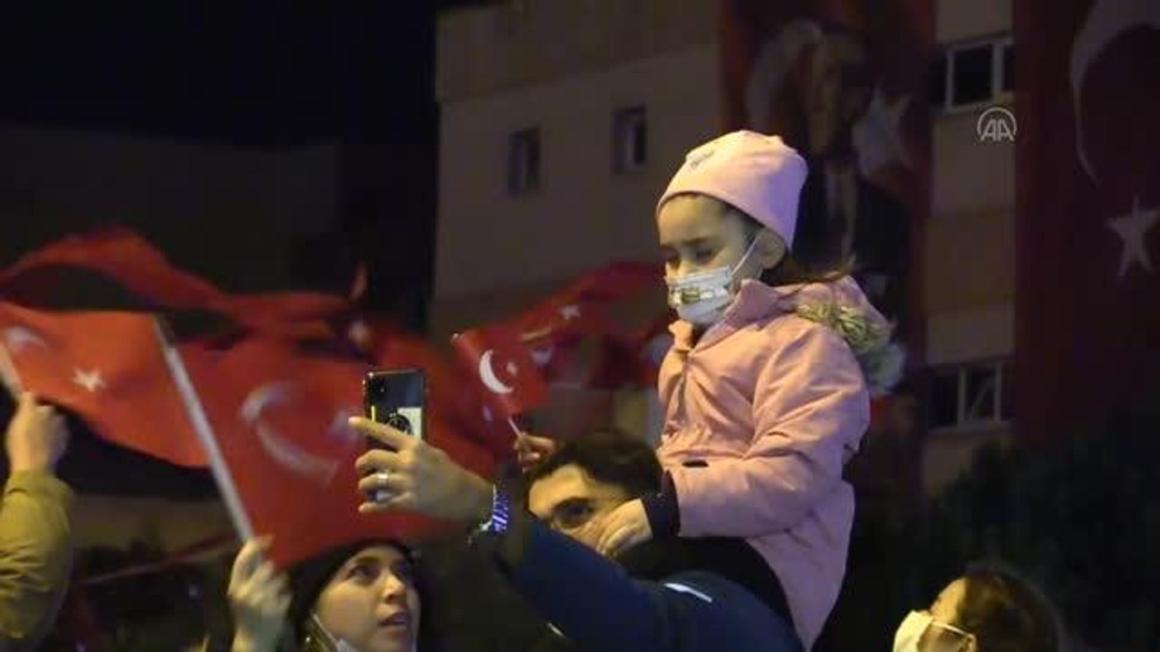 ÇANAKKALE - Cumhuriyet Bayramı dolayısıyla fener alayı düzenlendi