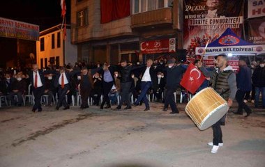 Gazi paşalılar davul-zurna ile 'Cumhuriyet'i kutladılar
