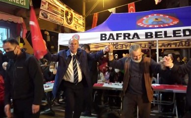 Muharrem İnce halay çekerken davul bir anda sustu, olayın aslı anlaşılınca arbede yaşandı