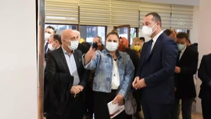 Cumhuriyet'in 98. yılında ressamların "1921-2021 Bir Asrın Sergisi" Trabzon'da açıldı