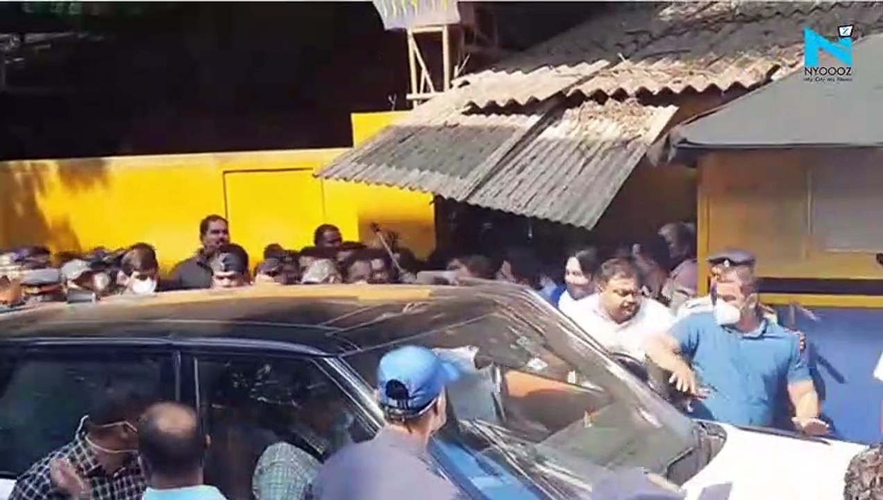 #AryanKhan walks out of Arthur road jail after nearly spending a month