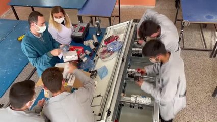 Öğrenciler elektrikte reaktif güç tüketimini sıfıra indiren sistem yaptı