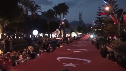 KEMER'DE HALUK LEVENT SAHNE ALDI