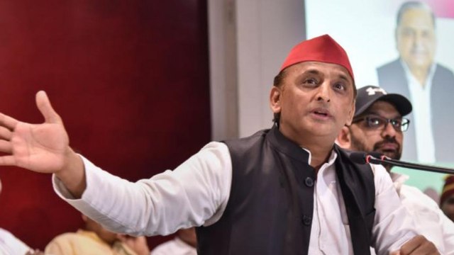 These 7 MLAs joined SP in presence of Akhilesh Yadav