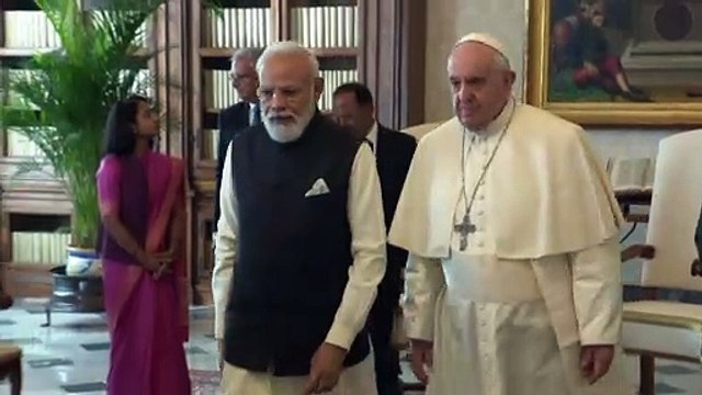 Indischer Premierminister Modi beim Papst: Geschenke und Umarmungen