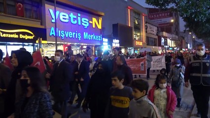 İnegöl'de Cumhuriyet coşkusu kortej yürüyüşü ile sokaklara taştı