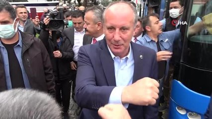 Muharrem İnce ıslak banka oturdu, "Suyun içine oturduk" diyerek tebessüm etti