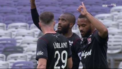 La lucarne absolument incroyable de M'Changama !