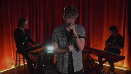 Jamie Miller -Heres Your Perfect (Live Performance)