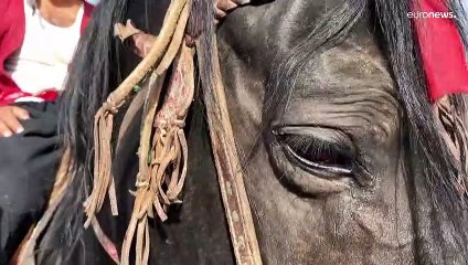 شاهد: انطلاق منافسات "البوزكاشي" اللعبة الأشهر في أفغانستان بحضور طالبان