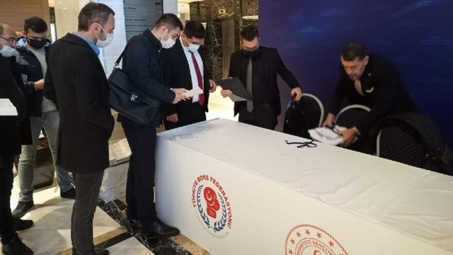 Boks Federasyonu genel kurulunun yapılacağı salon mühürlendi!