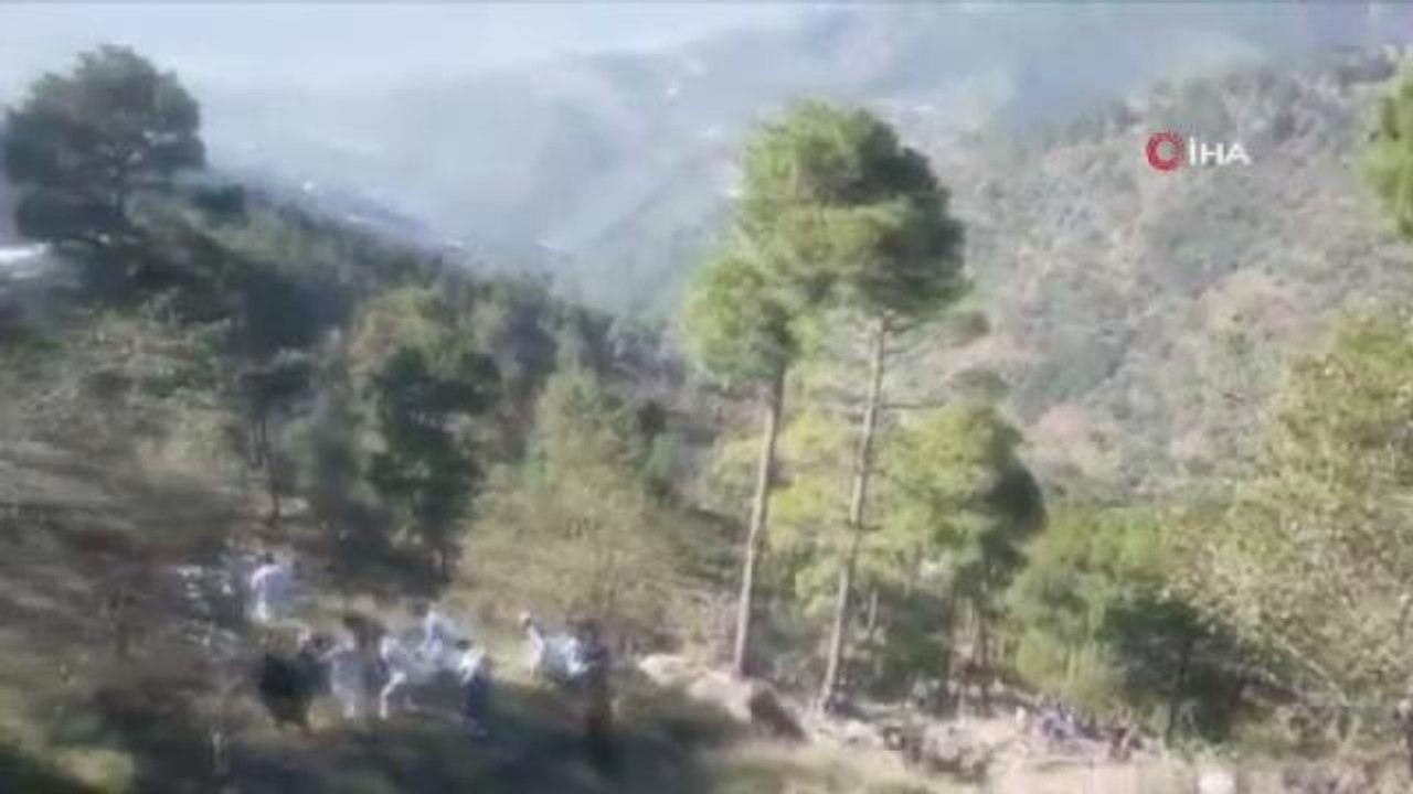 Son dakika haberleri | Pakistan'da otobüs şarampole yuvarlandı: 22 ölü