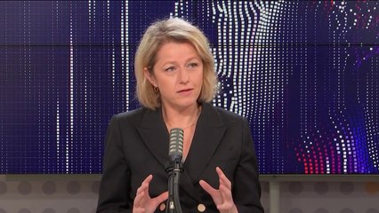 Développement de l'énergie solaire photovoltaïque, COP26, régulation de la chasse... le "8h30 franceinfo" de Barbara Pompili