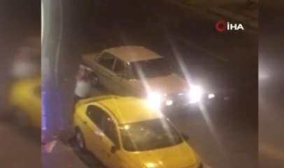 Ankara'da park halindeki aracı parçalayan kişi kameraya yakalandı