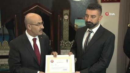 Son dakika haberi! Uyuşturucu yakalamaktan ödüllü polis, uyuşturucu ile kaçarken yakalandı