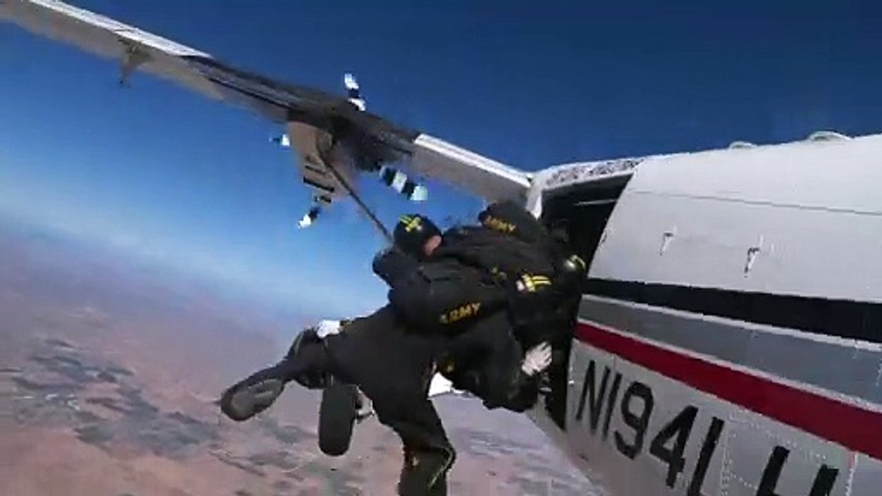 U.S. Army Parachute Team Competes in National Skydiving Championship Events 2021