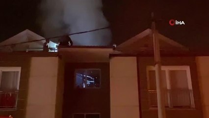 Son dakika haberi: 3 katlı binanın teras katında korkutan yangın