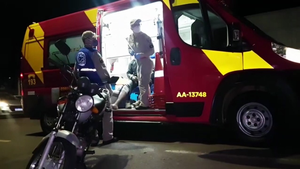 Terceiro acidente que envolve Celta e motocicleta em Cascavel