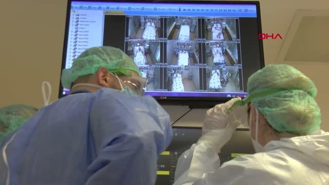 Yoğun bakımda koronavirüs hastalarına kameralı takip