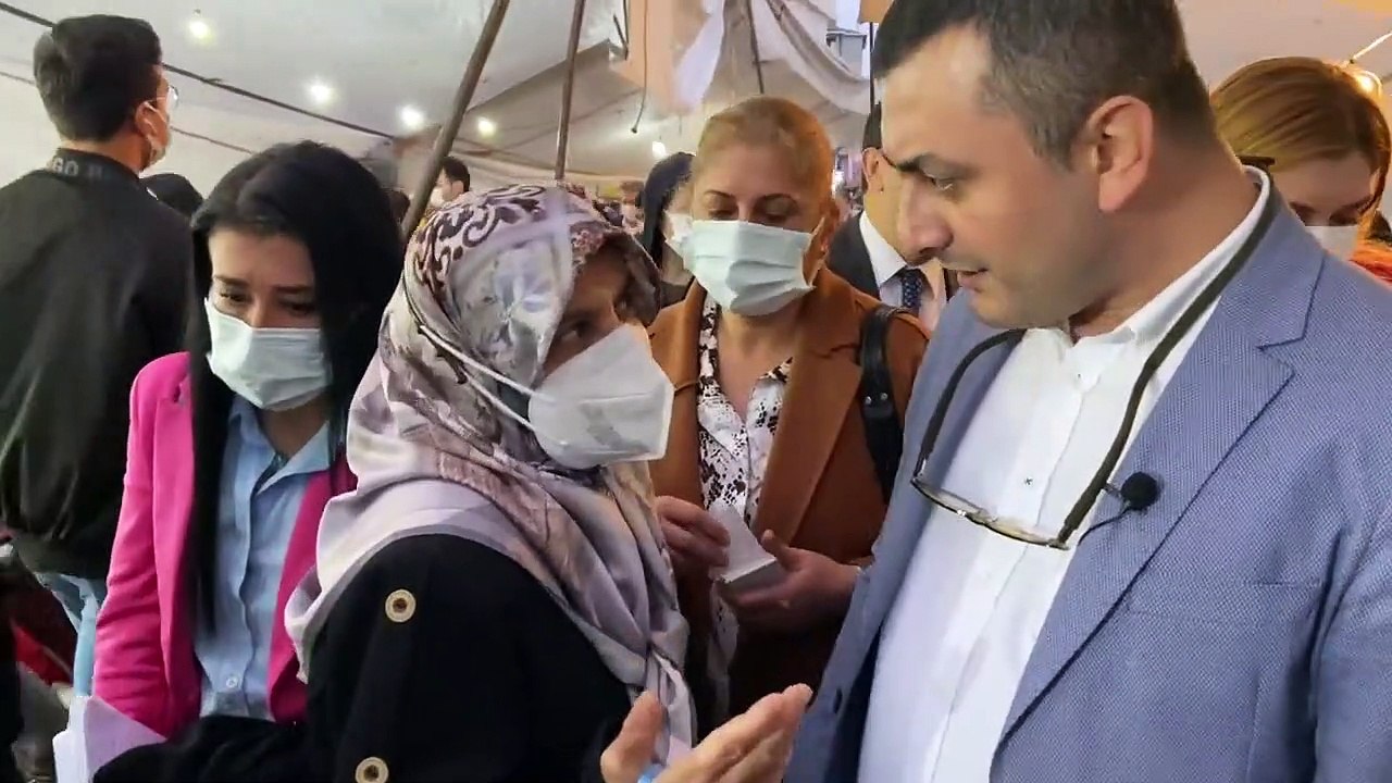 Rizeli teyze Eren Erdem'i haşladı, Eren Erdem hepsini inkar etti