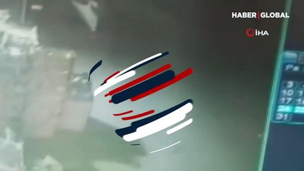 Bursa'da markete torpil atan çocuk yangın çıkardı