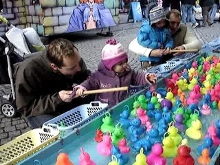 Océane et la peche au canard