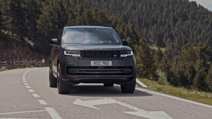 2022 New Range Rover P530 AWD Automatic in Charente Grey Driving Video