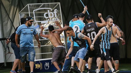 Gremio kaybetti, stadyum savaş alanına döndü! VAR sistemini parçaladılar…