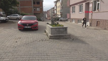 Yol ortasında ‘sır mezar’