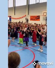 FLASH MOB AVEC LES U9 au Tournoi de Halloween 2021