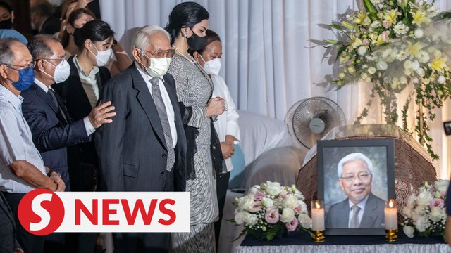 Sarawak Governor Taib among VIPS paying last respects to James Masing