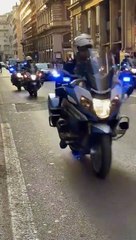 Más de 2 minutos de coches por el G20, pero luego el que contaminas eres tú...