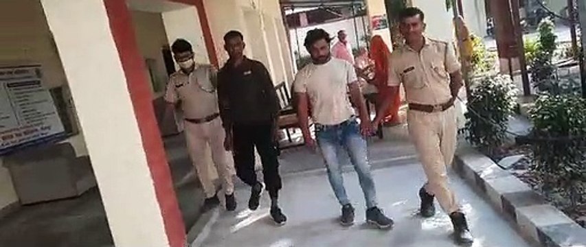 अवैध हथियार ले वारदात की फिराक घूम रहे दो बदमाश गिरफ्तार, देखें वीडियो