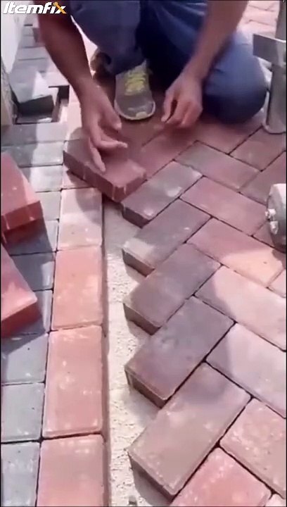 Avoir le compas dans l'oeil... ouvrier génial