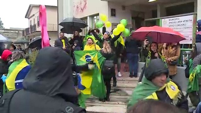 Bolsonaro recebe cidadania honorária na Itália entre protestos e aplausos