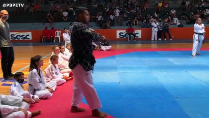 POOMSAE FAIXA PRETA - TAEKWONDO