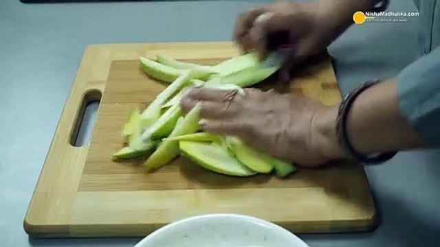 कच्चे आम की चाट वाली चटपटी मीठी चटनी, जो महीनों चले । Raw Mango Sweet Chutney | Red Sweet Chutney