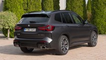 Der neue BMW X3 - Neue BMW Niere und flachere Scheinwerfer