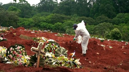 "Uma vergonha global" haver 5 milhões de mortos com Covid-19