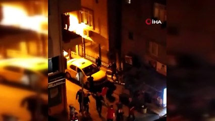 İstanbul Çatı Katında Yangın!