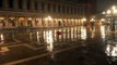 Maltempo, acqua alta a Venezia: entra in azione il Mose ma piazza San Marco è semi allagata