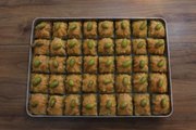 Gastronomi kenti Hatay'da zeytin ve zeytinyağlı baklava tezgahlardaki yerini aldı