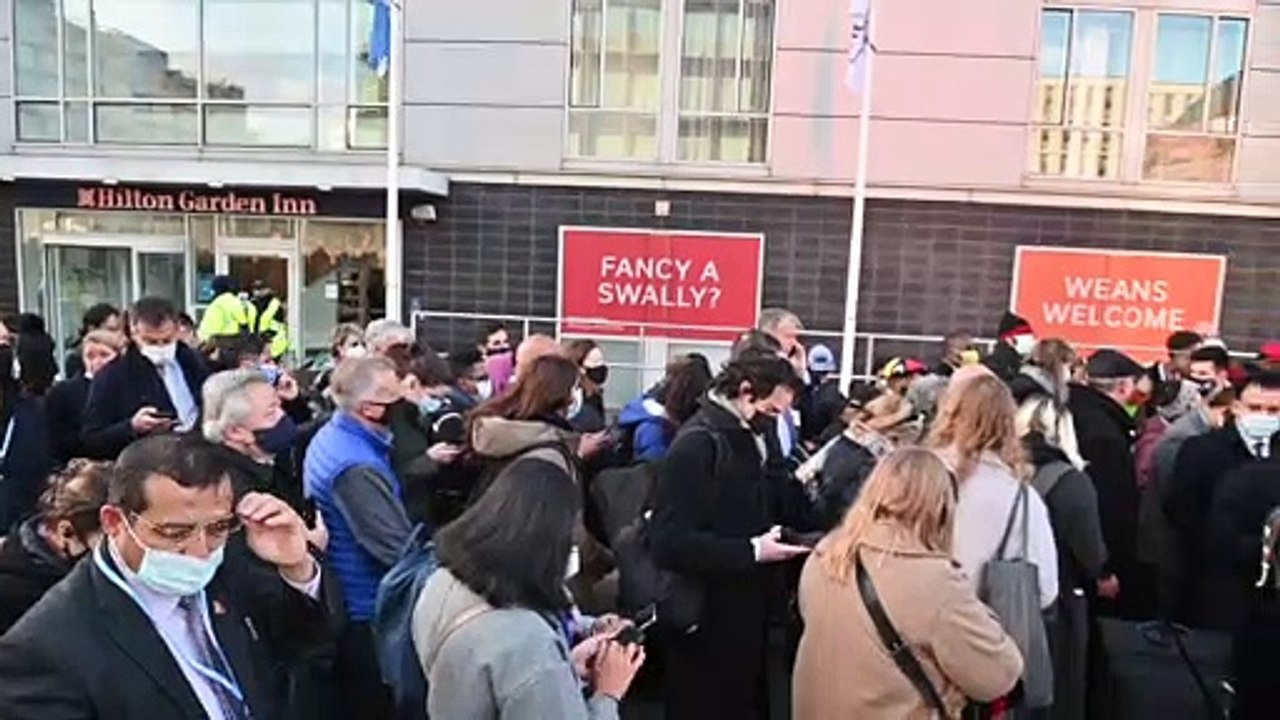 Long Queue For Entry To COP26 Tuesday morning.