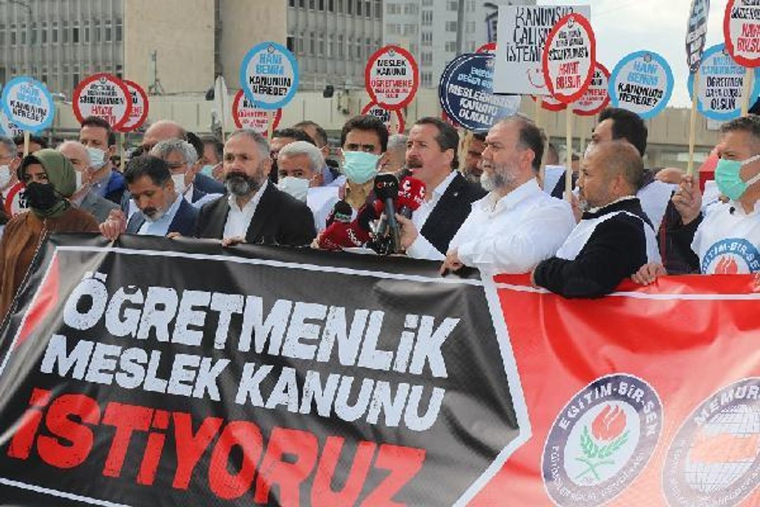 Eğitim Bir-Sen'den Öğretmenlik Meslek Kanunu talebi