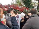 Türkiye Gençlik Birliği, Sarayburnu'nda Amerikan askerlerinin başına çuval geçirdi