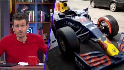 Artesano crea réplica del auto de Sergio "Checo Pérez"
