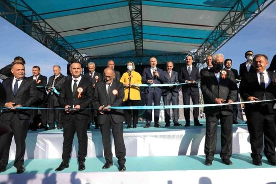 Son Dakika | Bakan Karaismailoğlu: Ulaşım ve haberleşme alanları için 1 trilyon 131 milyar 400 milyon liranın üzerinde yatırım yaptık